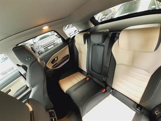 2016 Land Rover Range Rover Evoque - Thumbnail