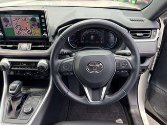 2021 Toyota RAV4 - Thumbnail