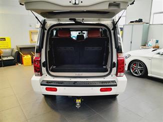 2006 Jeep Commander - Thumbnail