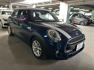 2016 Mini Cooper - Thumbnail