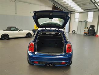 2016 Mini Cooper - Thumbnail