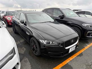2017 Jaguar XE - Thumbnail