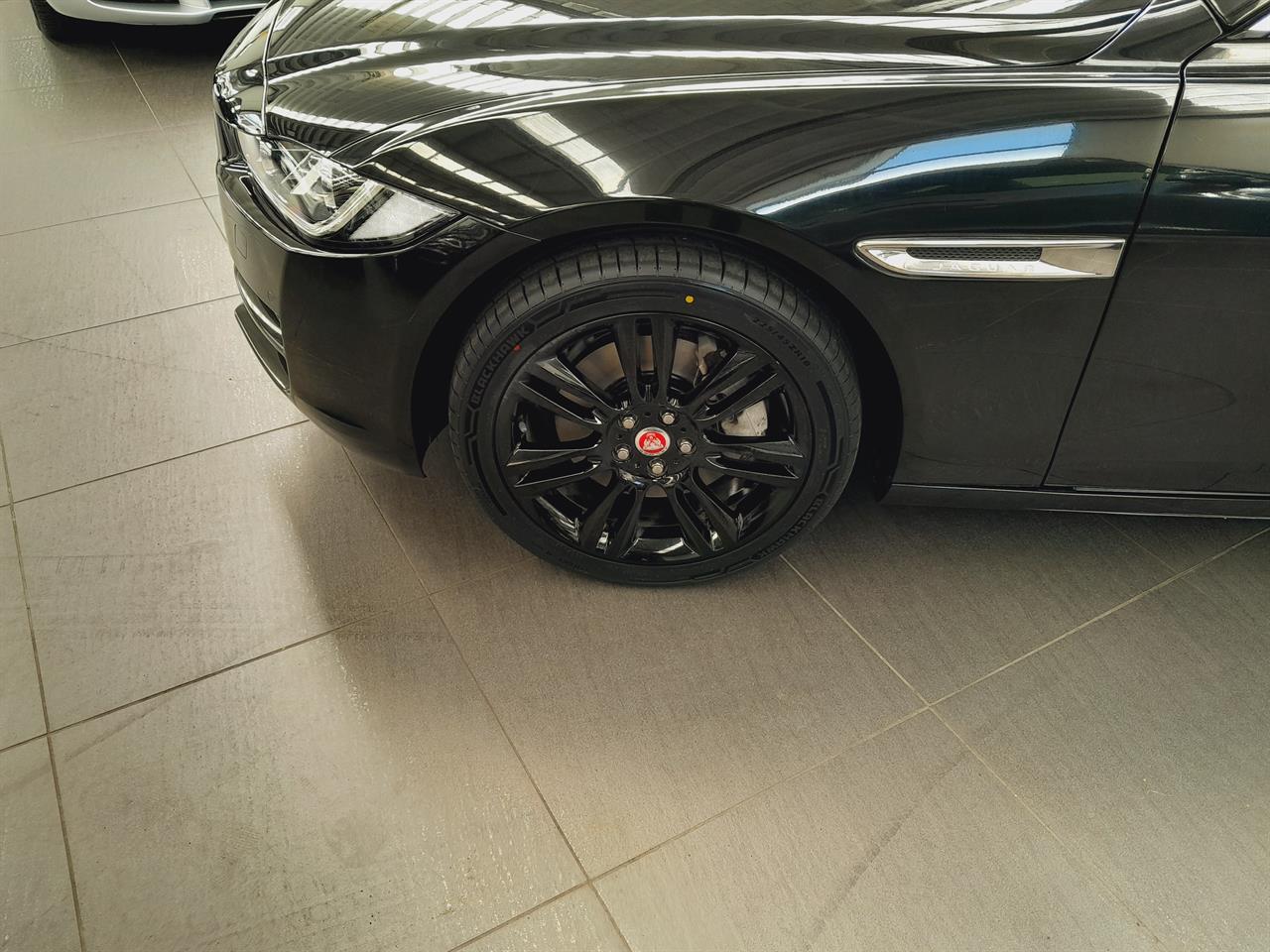 2017 Jaguar XE