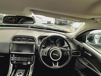 2017 Jaguar XE - Thumbnail