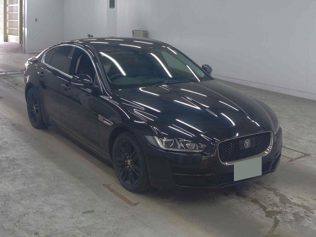 2017 Jaguar XE