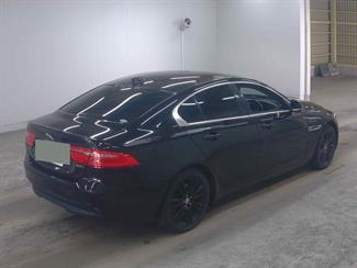 2017 Jaguar XE - Thumbnail