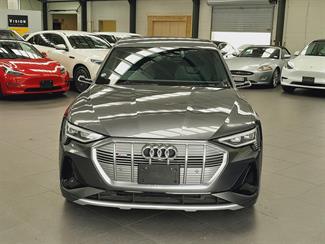 2021 Audi E-tron - Thumbnail