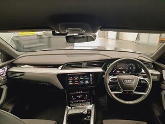 2021 Audi E-tron - Thumbnail