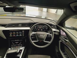 2021 Audi E-tron - Thumbnail
