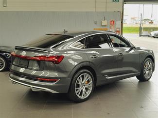 2021 Audi E-tron - Thumbnail