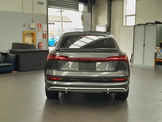 2021 Audi E-tron - Thumbnail