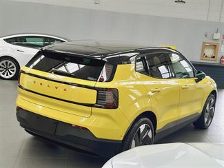 2024 Volvo EX30 - Thumbnail