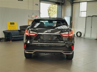 2017 Lexus RX 450h - Thumbnail