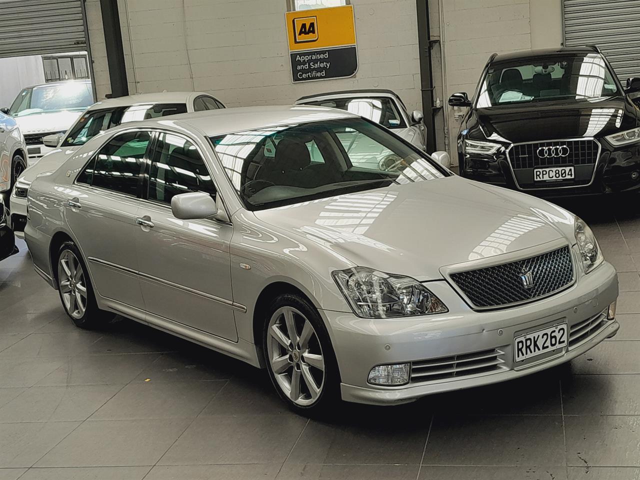 2004 Toyota Crown