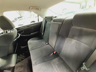 2004 Toyota Crown - Thumbnail