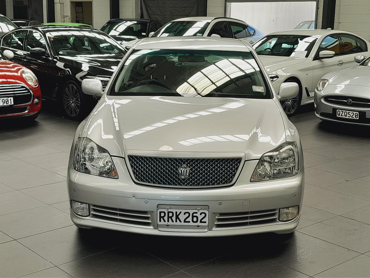 2004 Toyota Crown