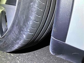 2022 Tesla Model Y - Thumbnail