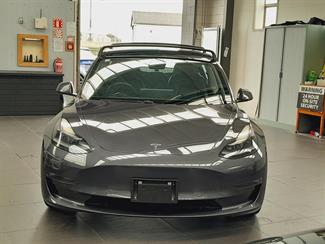 2021 Tesla Model 3 - Thumbnail