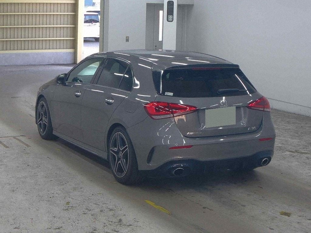 2020 Mercedes-Benz A 35