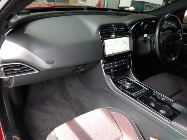 2018 Jaguar XE