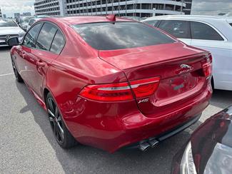 2018 Jaguar XE - Thumbnail
