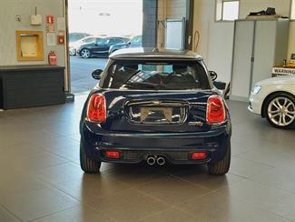 2017 Mini Cooper - Thumbnail