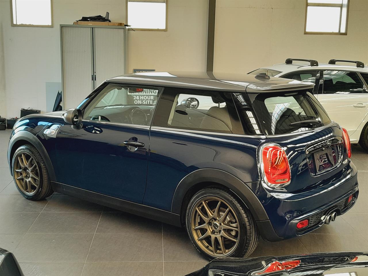 2017 Mini Cooper