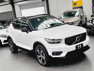 2020 Volvo XC40 - Thumbnail