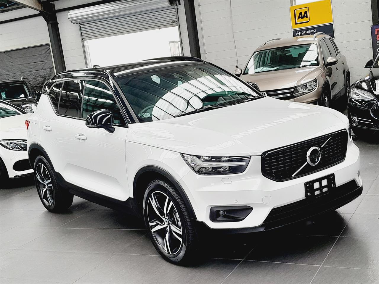 2020 Volvo XC40