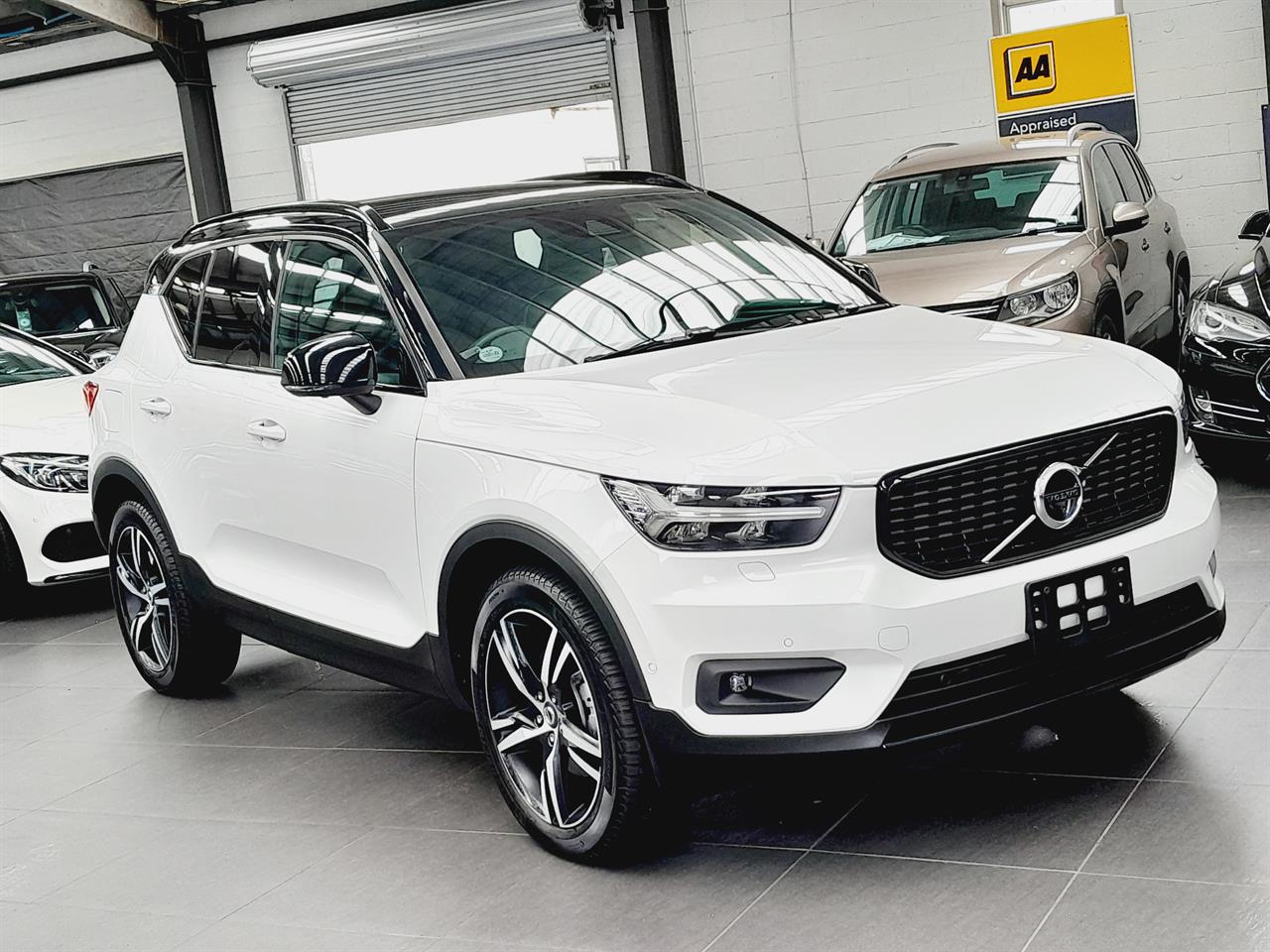 2020 Volvo XC40