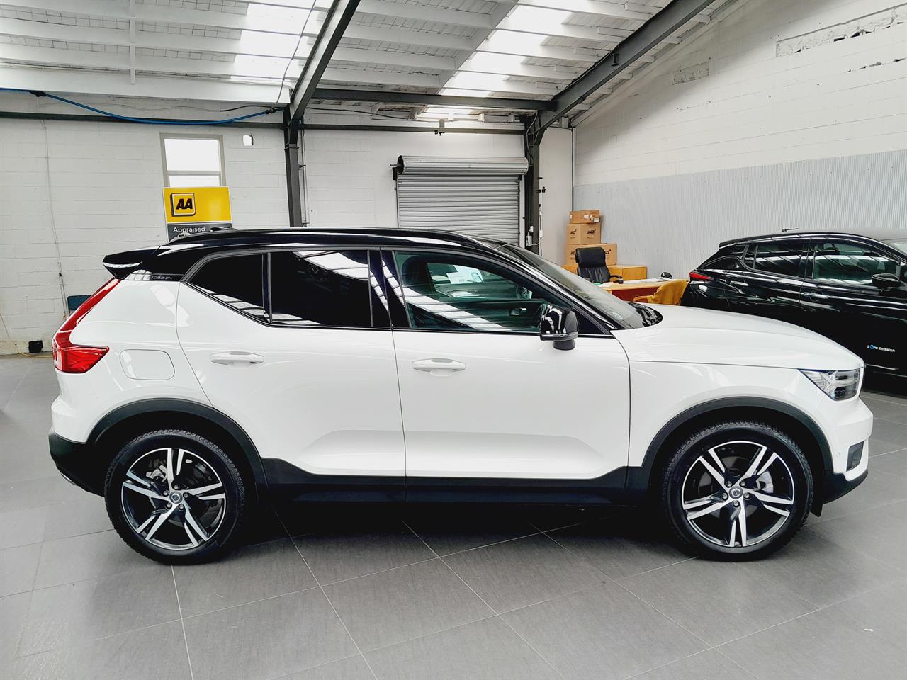 2020 Volvo XC40