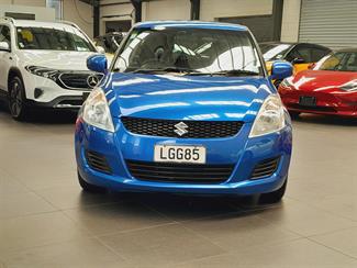 2011 Suzuki Swift - Thumbnail