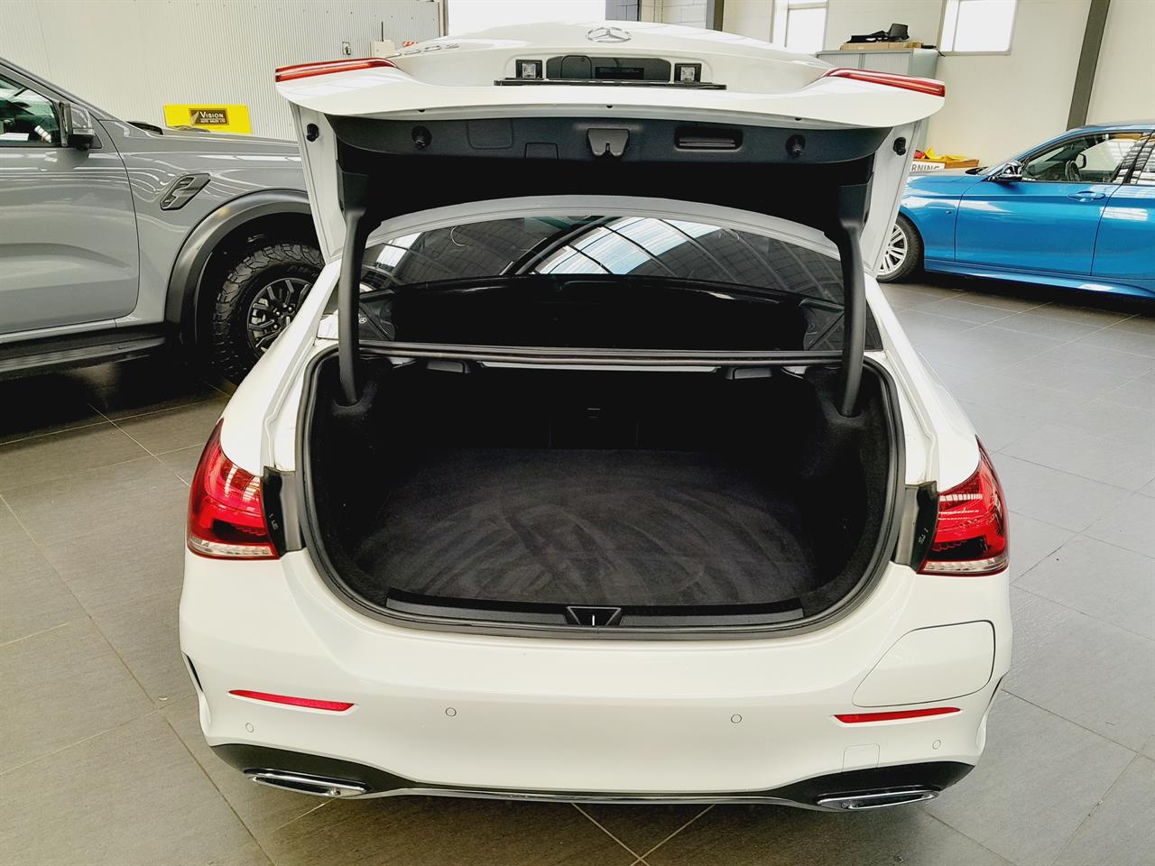 2021 Mercedes-Benz A 250 e