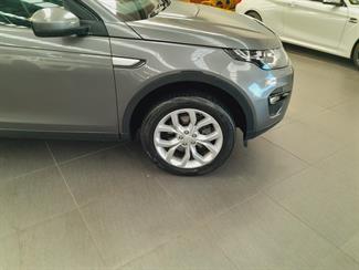 2017 Land Rover Discovery Sport - Thumbnail