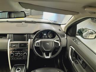 2017 Land Rover Discovery Sport - Thumbnail