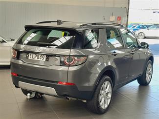2017 Land Rover Discovery Sport - Thumbnail