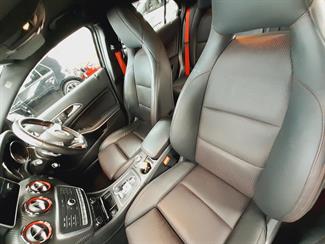 2016 Mercedes-Benz A 45 - Thumbnail
