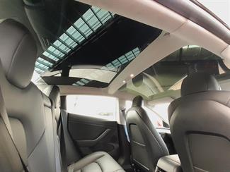 2021 Tesla Model 3 - Thumbnail
