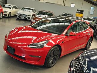 2021 Tesla Model 3 - Thumbnail