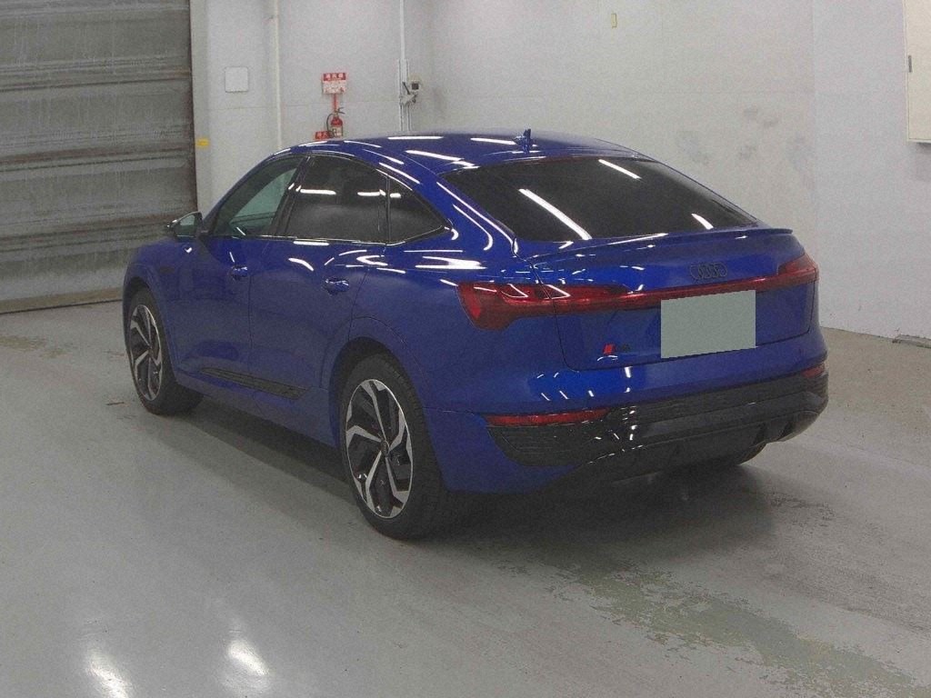2023 Audi Q8