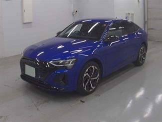 2023 Audi Q8 - Thumbnail