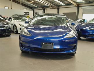 2019 Tesla Model 3 - Thumbnail
