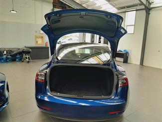 2019 Tesla Model 3 - Thumbnail