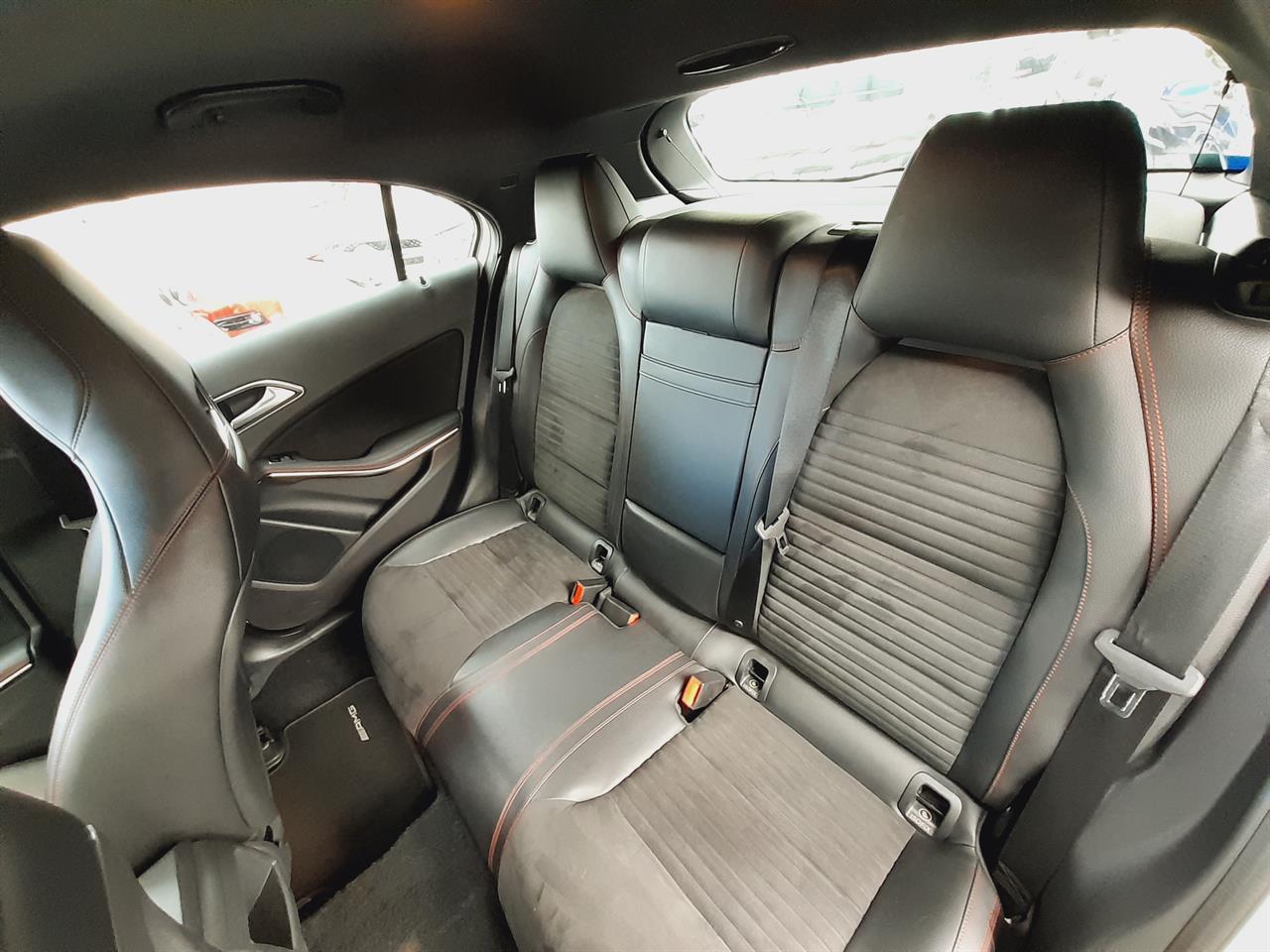 2015 Mercedes-Benz A 180