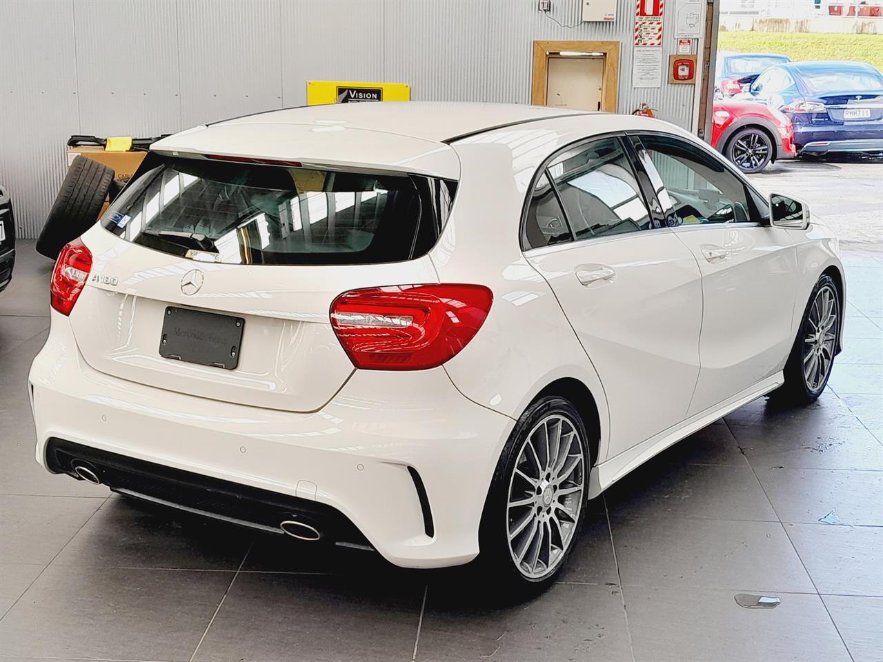 2015 Mercedes-Benz A 180
