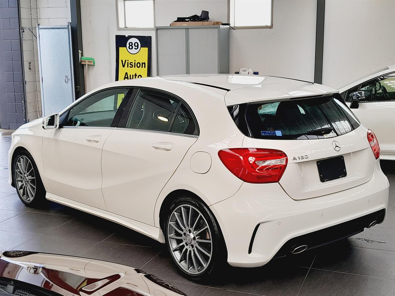 2015 Mercedes-Benz A 180