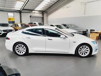 2016 Tesla Model S - Thumbnail