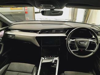 2021 Audi E-tron - Thumbnail