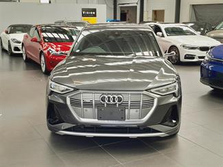 2021 Audi E-tron - Thumbnail