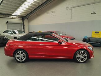 2016 Mercedes-Benz C 300 - Thumbnail